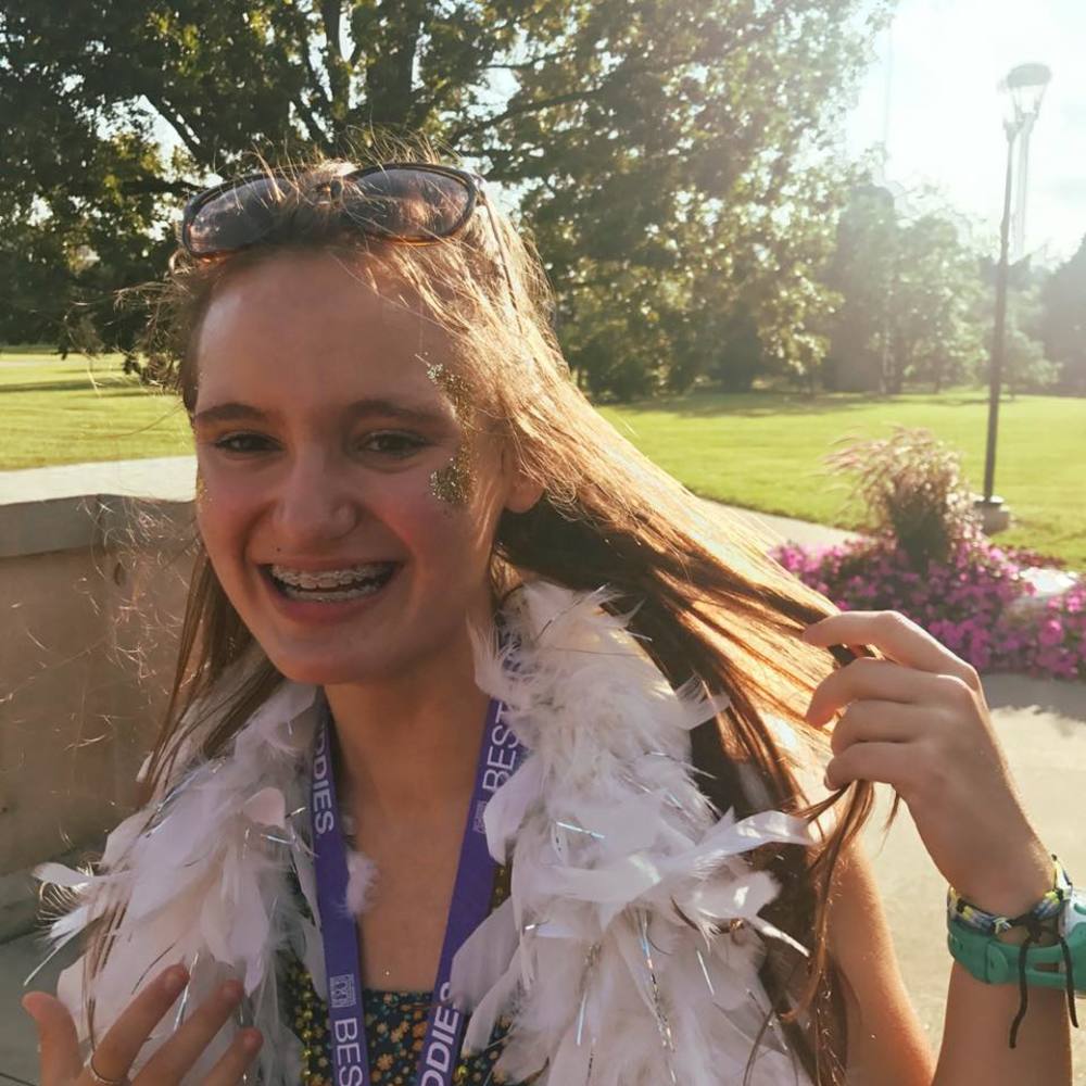 Meet your Posher, Essi